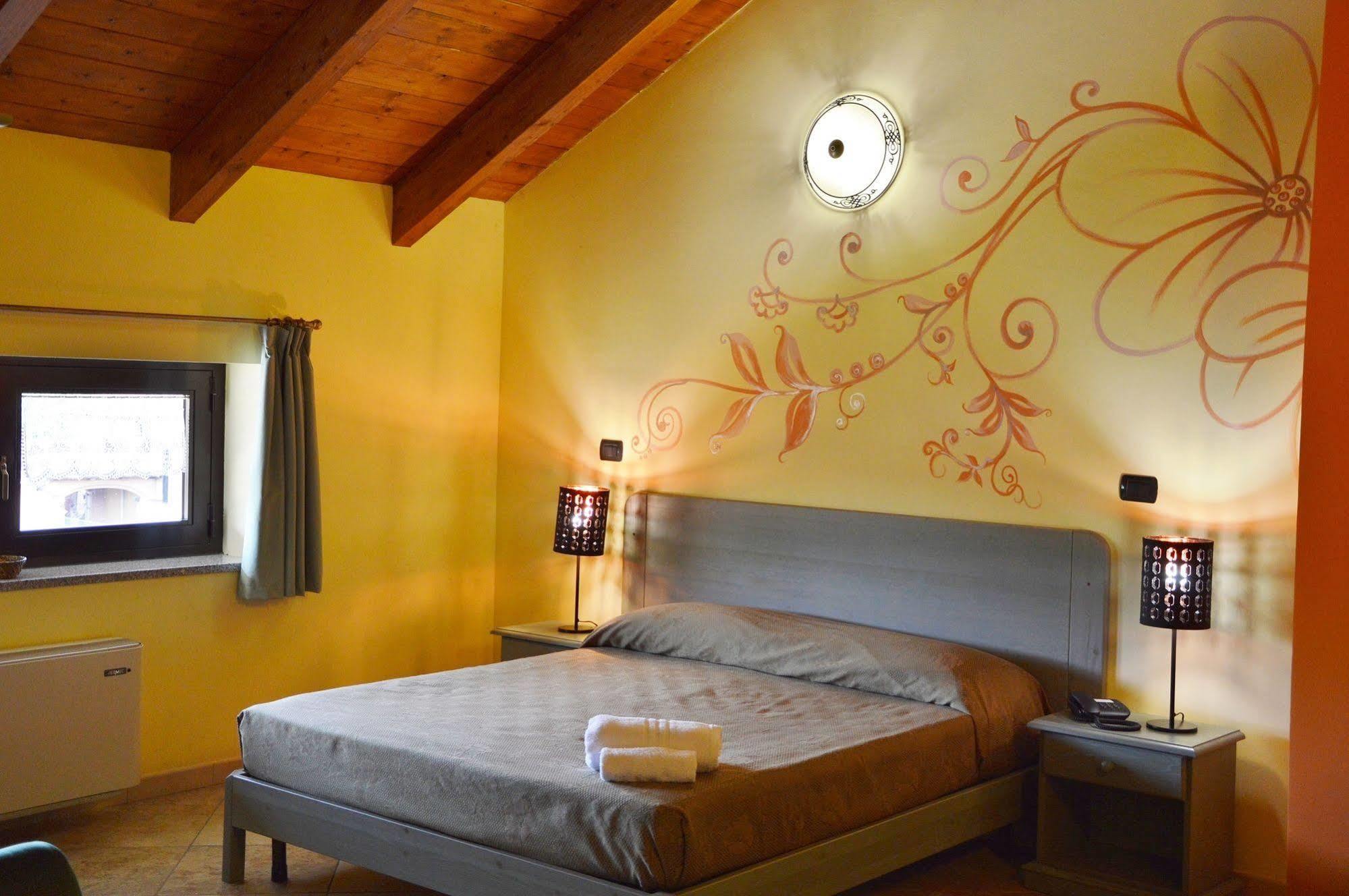 Agriturismo Cascina Scola Rivoli  Exterior foto